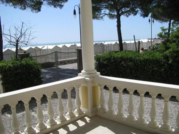 Residence Villa Marina Градо Екстериор снимка
