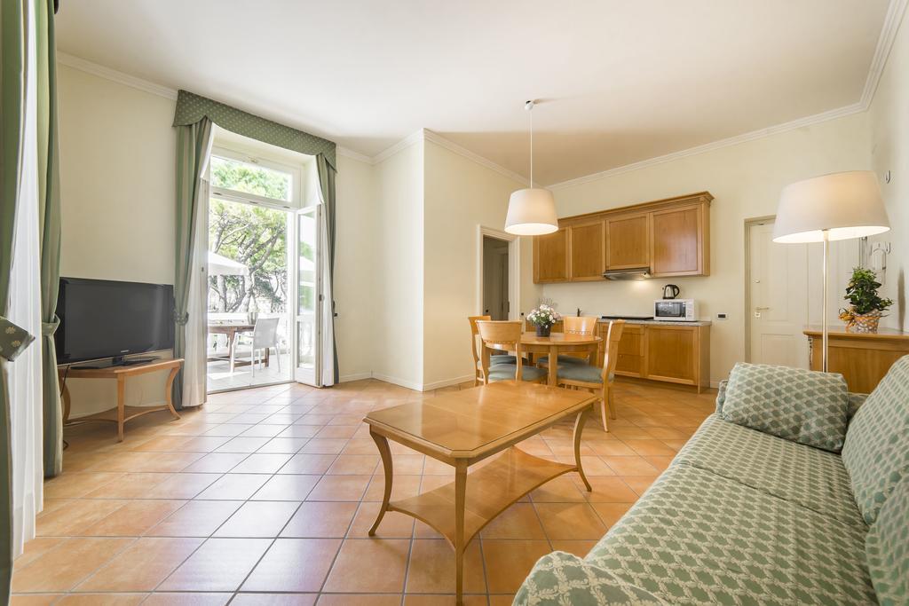 Residence Villa Marina Градо Екстериор снимка